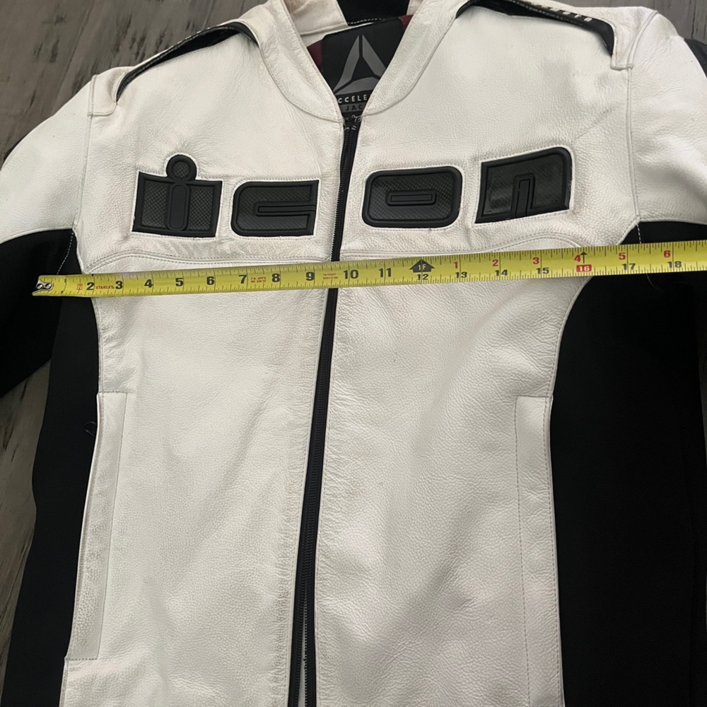 ICON Men’s Leather Motorcycle Jacket With Body Armor Size Medium - Picture 5 of 12
